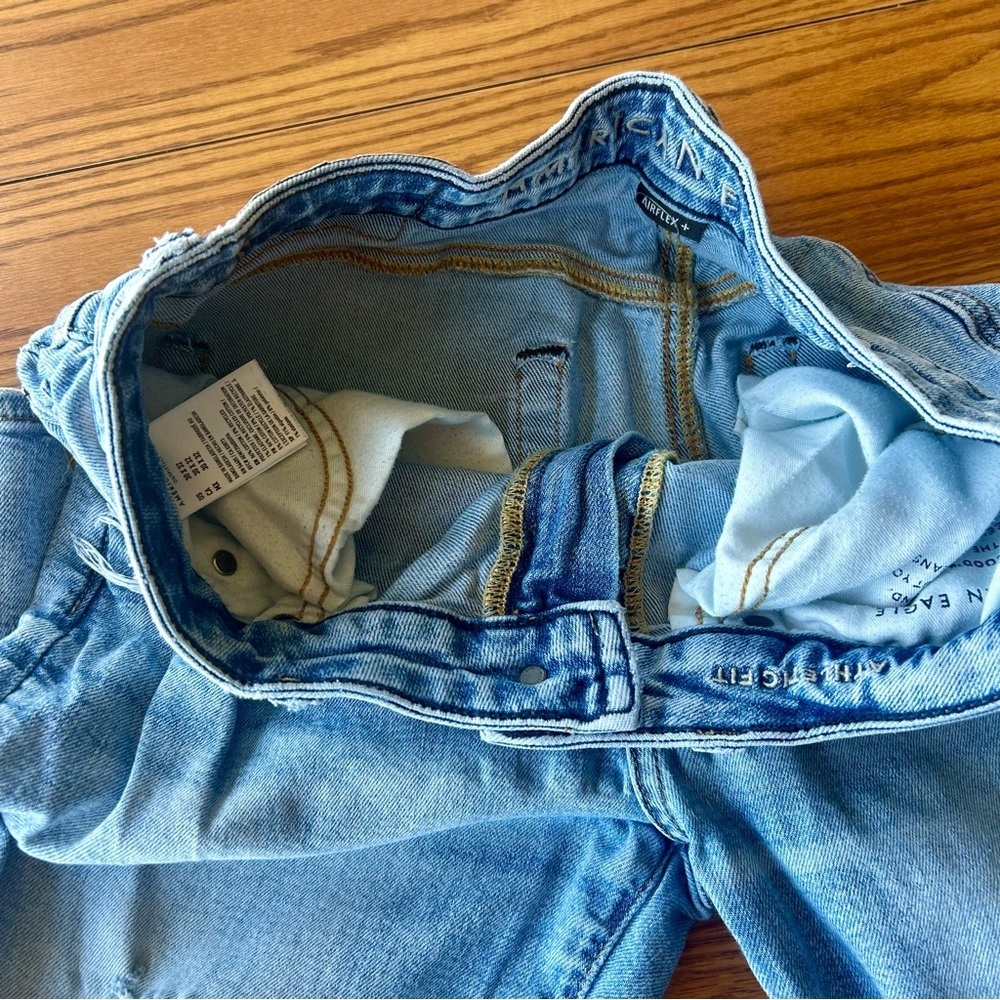 AR Men’s Light Wash Distressed Jeans 30x32 Slim Straight Ripped Patched Vintage - Picture 3 of 5